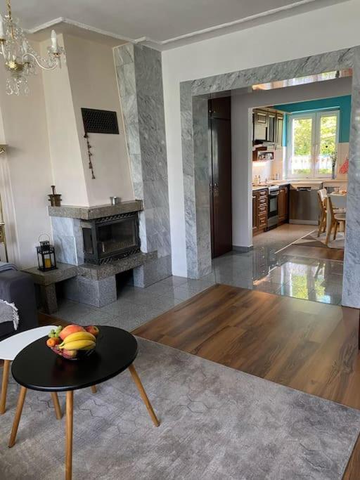Sweet Home Cieplice Mountain View Apartament By The Main Park And Thermal Pools Еленя-Гура Экстерьер фото