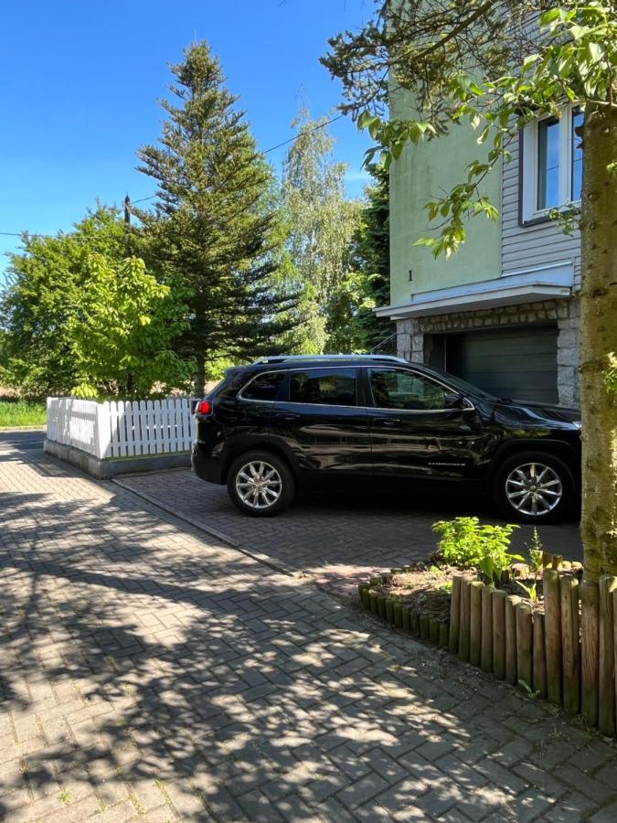 Sweet Home Cieplice Mountain View Apartament By The Main Park And Thermal Pools Еленя-Гура Экстерьер фото