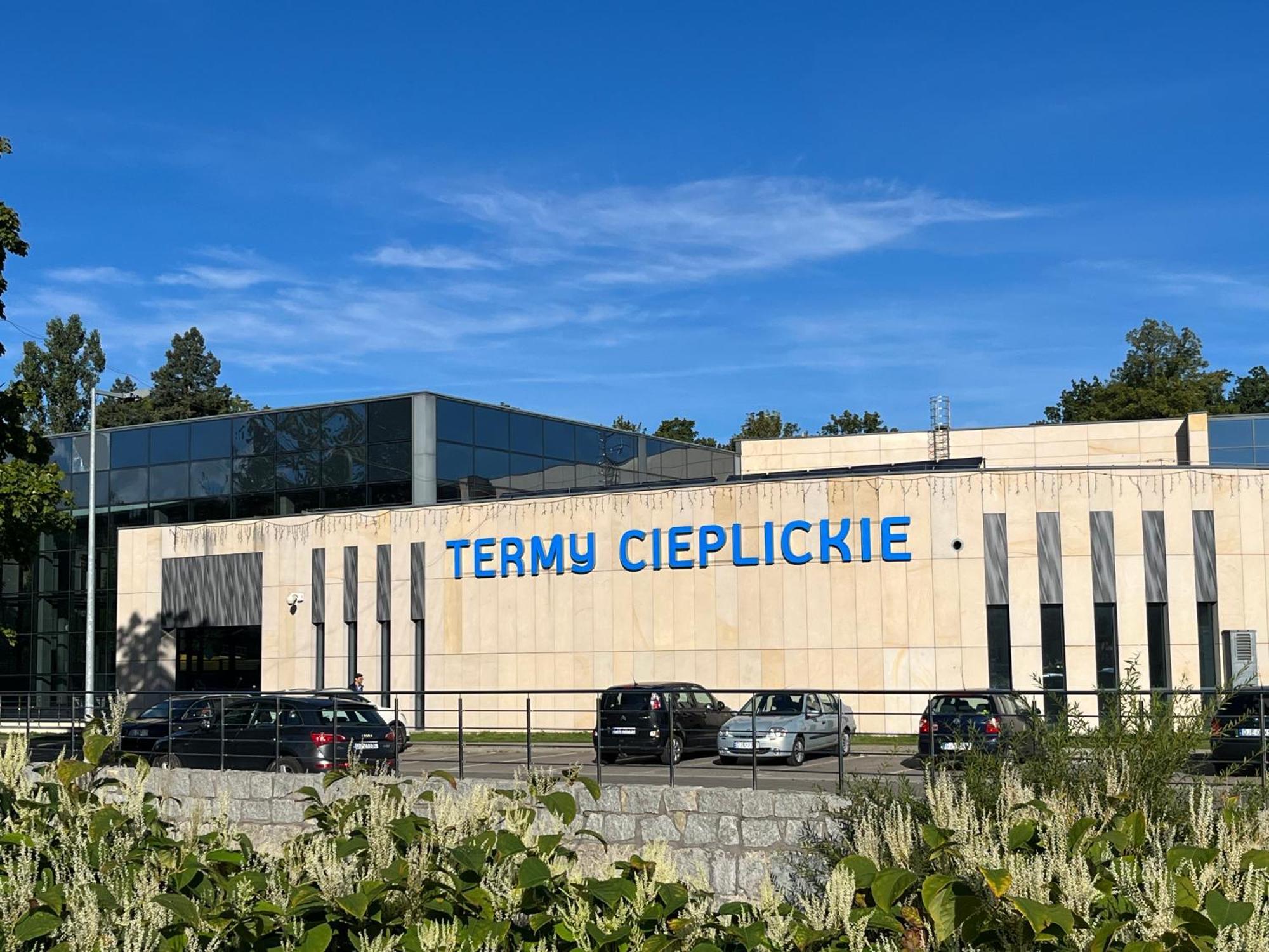 Sweet Home Cieplice Mountain View Apartament By The Main Park And Thermal Pools Еленя-Гура Экстерьер фото