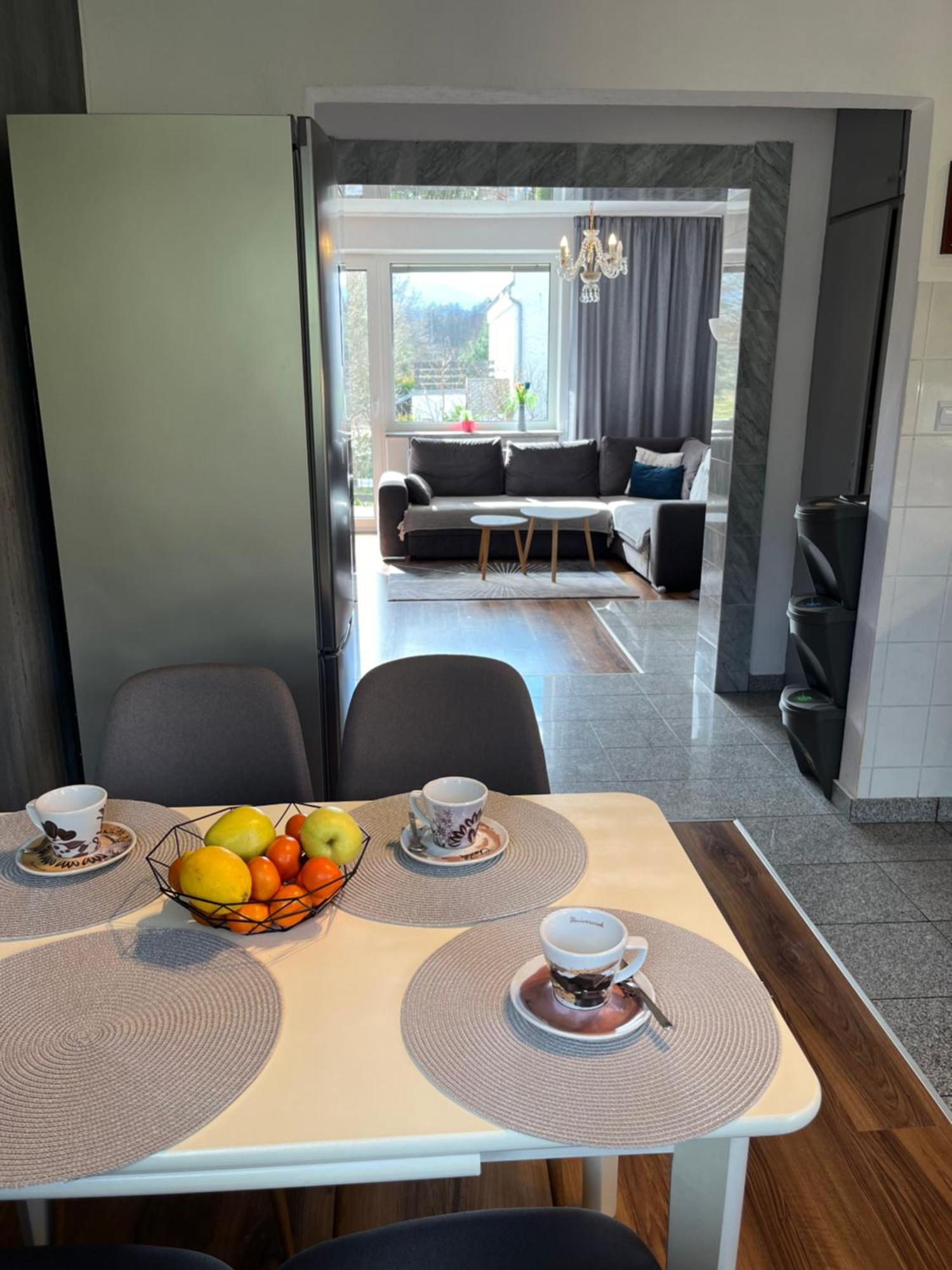 Sweet Home Cieplice Mountain View Apartament By The Main Park And Thermal Pools Еленя-Гура Экстерьер фото