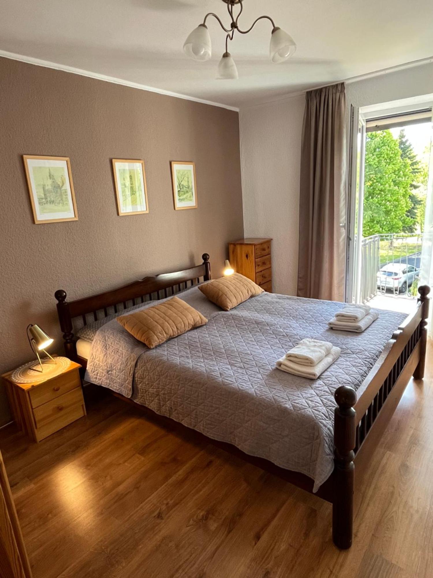 Sweet Home Cieplice Mountain View Apartament By The Main Park And Thermal Pools Еленя-Гура Экстерьер фото